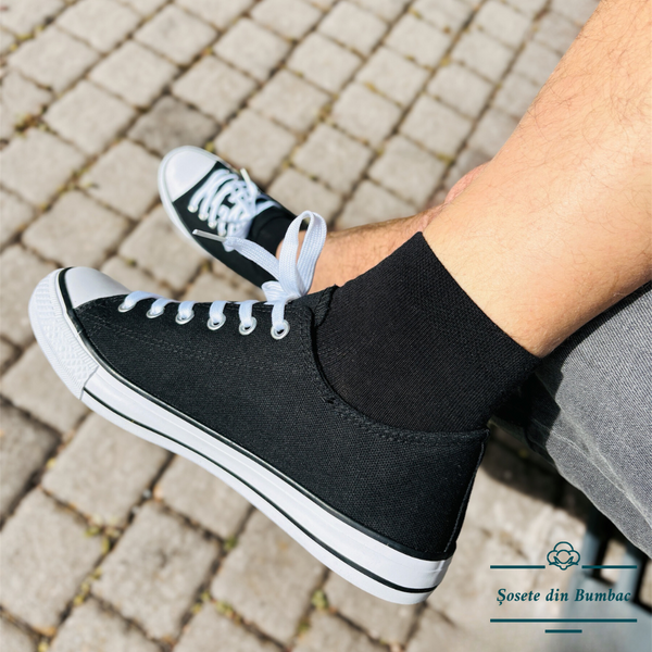 Set mit 6 Paar nahtlosen, kurzen Socken Schwarz + Weiss (über dem Knöchel) - Unisex