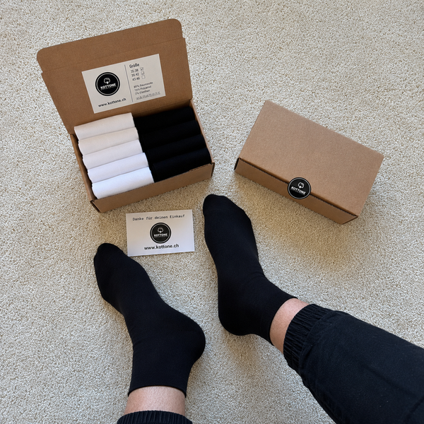 Set mit 10 Paar PREMIUM Baumwollsocken in mittlerer Länge, Unisex – ohne Zehennaht