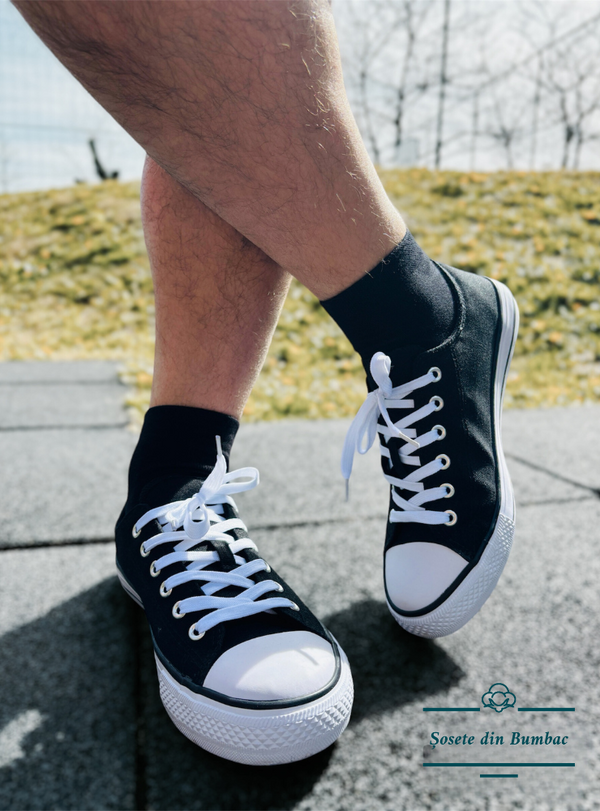 Set mit 6 Paar nahtlosen, kurzen Socken Schwarz + Weiss (über dem Knöchel) - Unisex